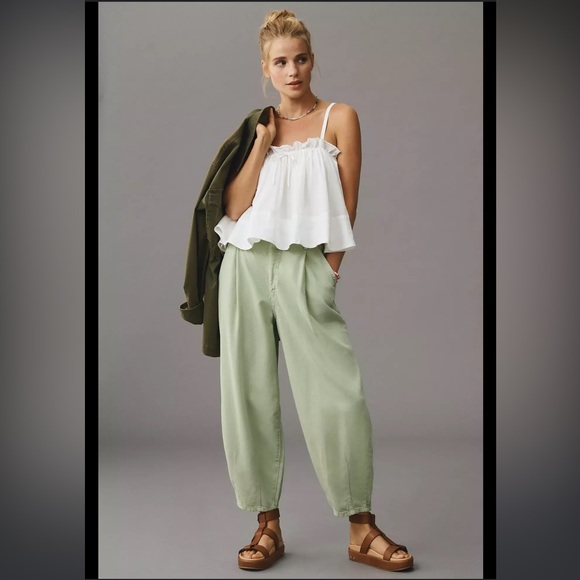 Anthropologie Denim - NWT Pilcro The Breaker Mid-Rise Tapered Pull-On Jeans